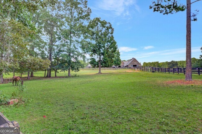 Building Photo - 10659 Serenbe Ln