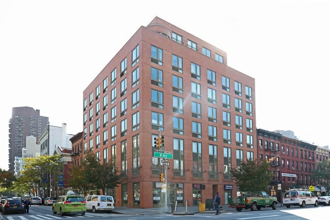 Building Photo - Crown Condominium