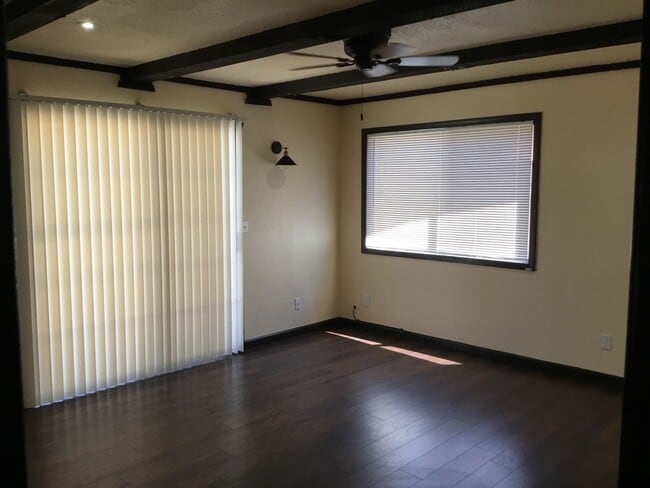 Building Photo - Beautiful 2 Bedroom  Cabin in Sugarloaf