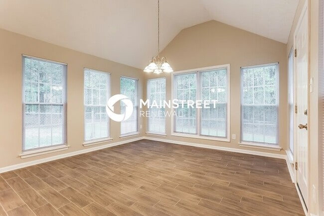 Building Photo - 3 Bedroom Pet-Friendly Home in SHARPSBURG,...