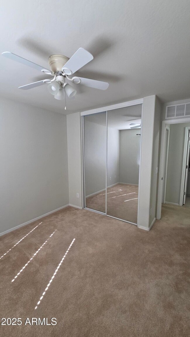 Building Photo - 2542 N Palo Verde Dr