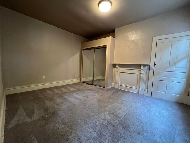 Building Photo - 1518 Fernleaf St