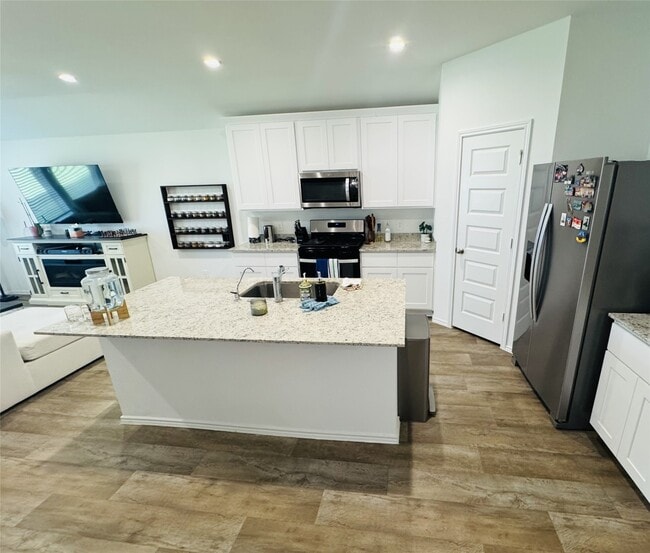 Building Photo - 31726 Sutton Mdws Ln