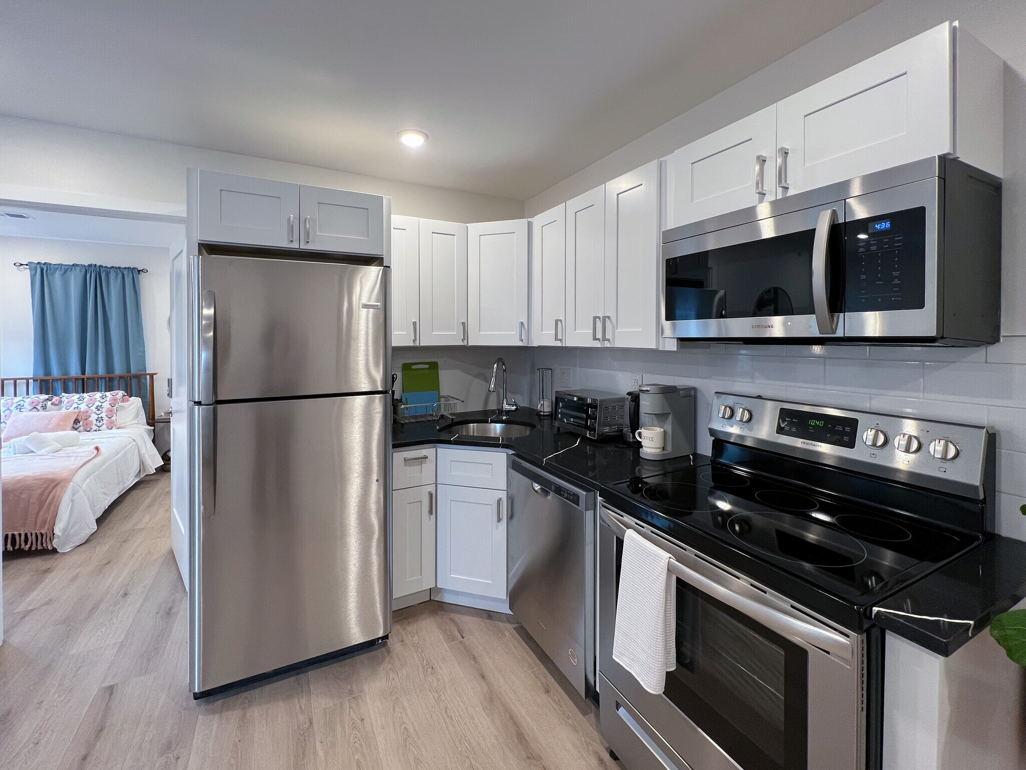 Kitchen D - 3814 Hamilton St