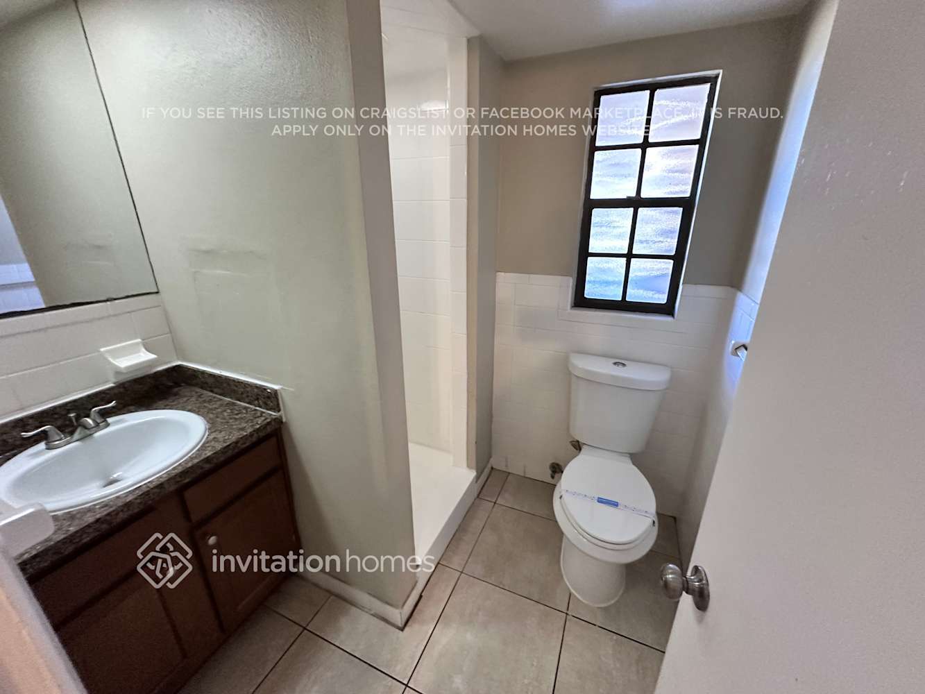 Building Photo - 907 Skyview Dr