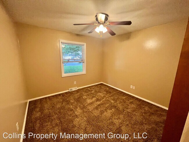 Building Photo - 4 br, 2.5 bath House - 3332 S Robberson