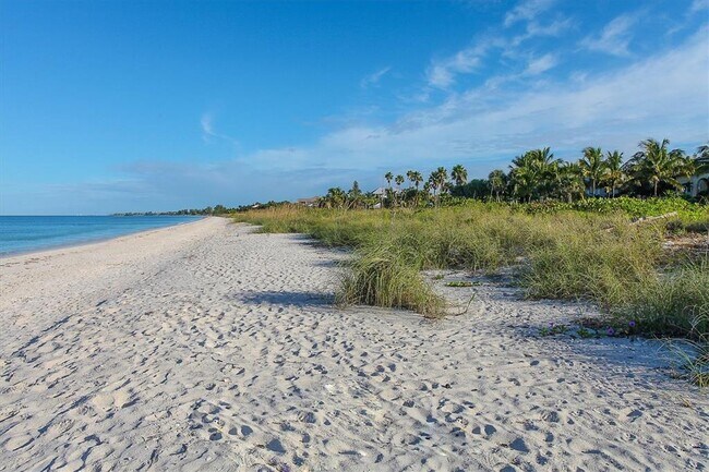 Building Photo - 101 Avenida De Bahia