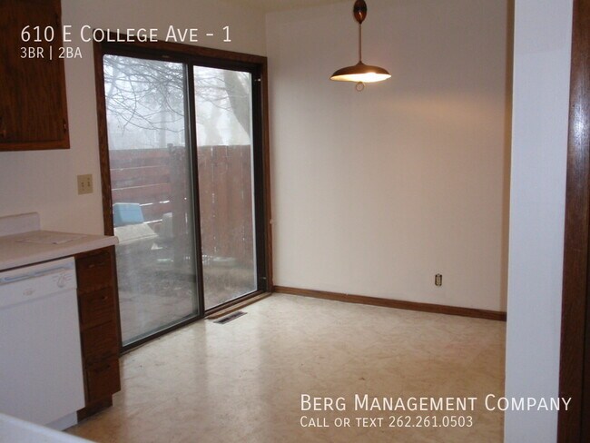 Building Photo - 610 E College Ave