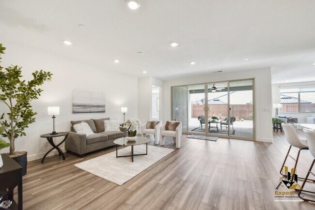 Building Photo - 4040 Swing Way