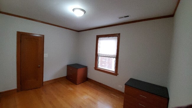 Building Photo - 5328 W Parker Ave