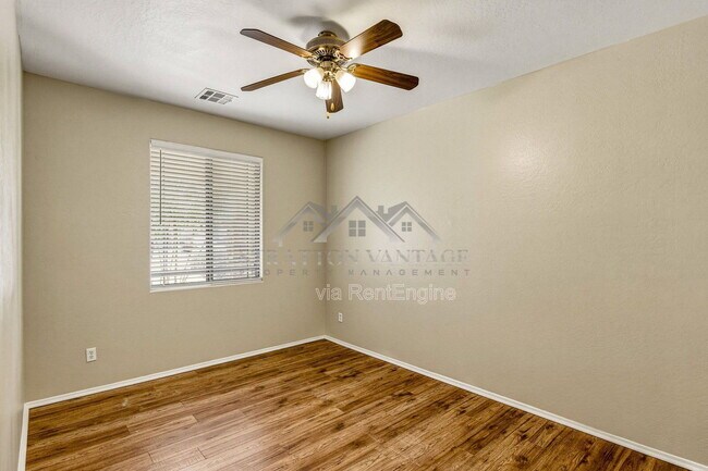 Building Photo - 44212 W Cydnee Dr