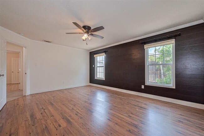 Building Photo - 16006 Glen Mar Dr