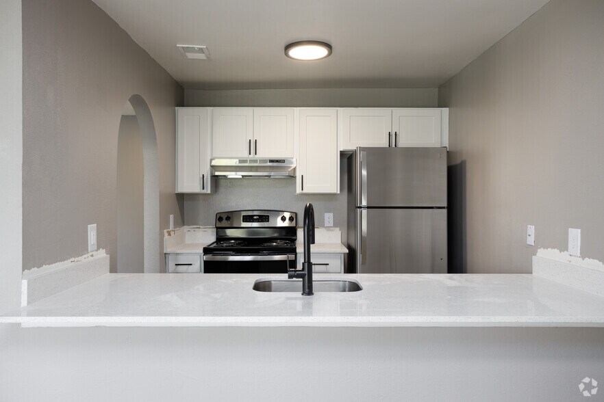 1BR, 1BA - 619SF - Topaz Cay