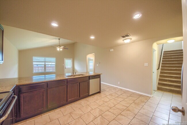 Building Photo - SPACIOUS 4-BEDROOM OFFERING 50% OFF FIRST ...