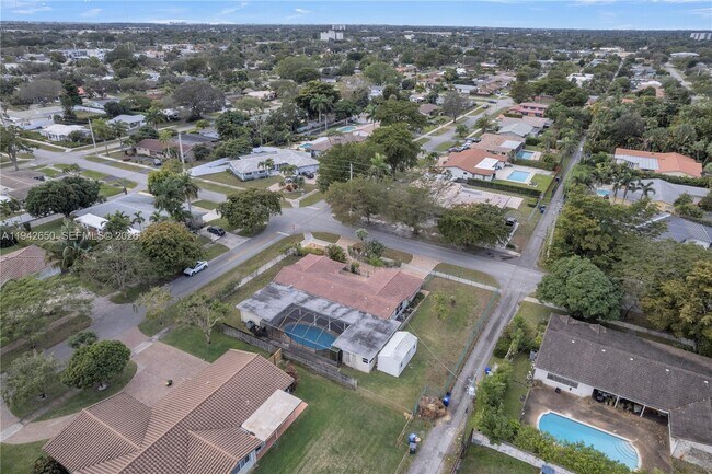 Building Photo - 601 N 44th Ave