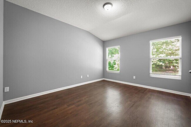 Building Photo - 613 Washington Ln