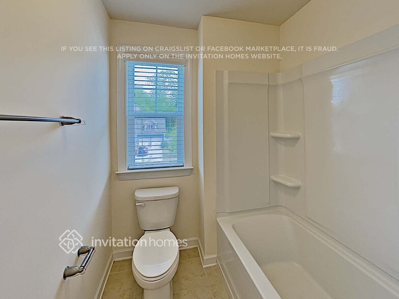 Building Photo - 1633 Great Rd