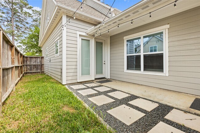 Building Photo - 243 Kendrick Pines Blvd