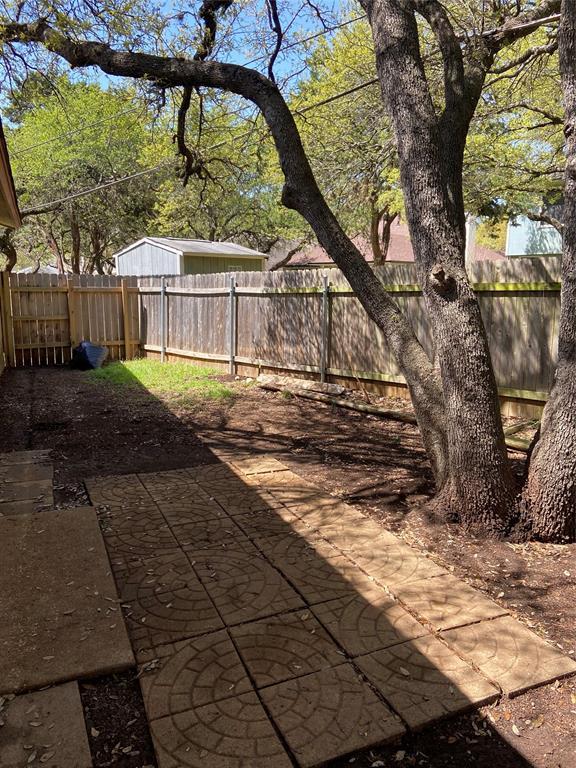 Building Photo - 9610 Sugar Hill Dr