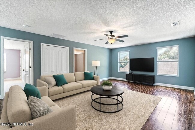 Building Photo - 11725 Paddock Gates Dr