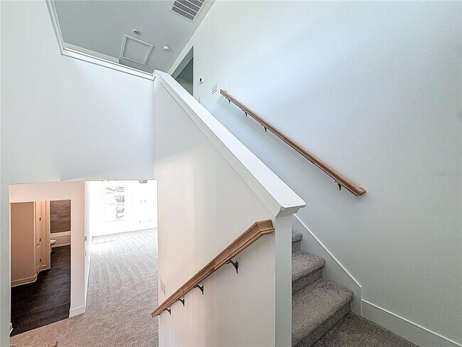 Building Photo - 4732 W Wallcraft Ave