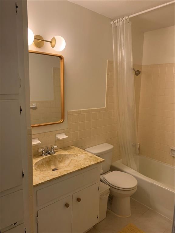 Building Photo - 12411 Burlywood Trail
