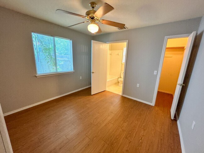 Building Photo - Cozy 3/2 house in Joseph Edward Subdivision