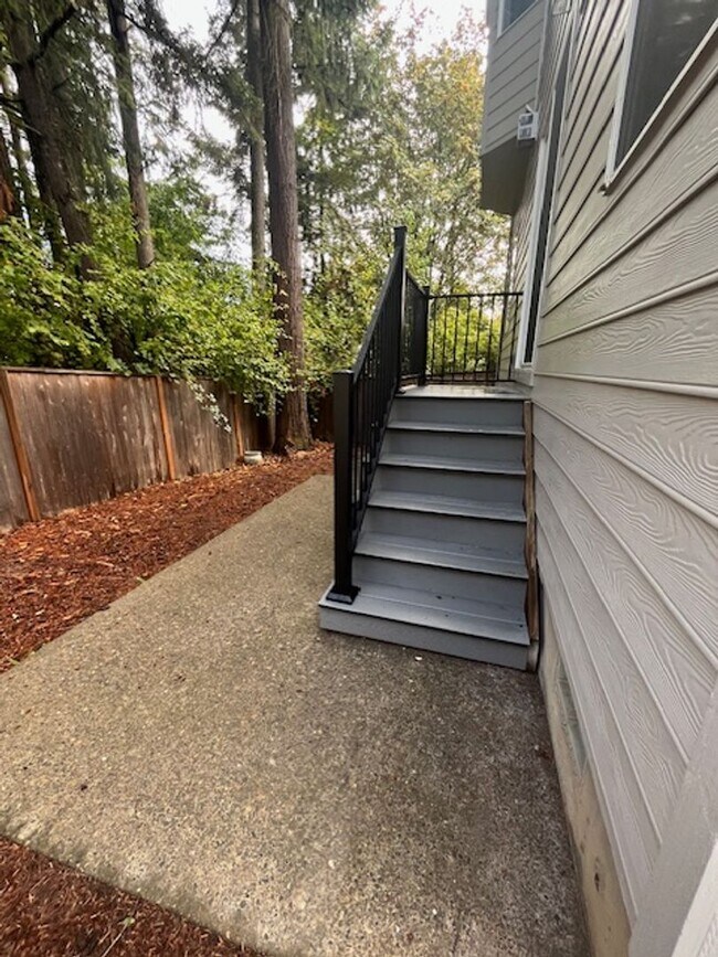 Building Photo - Newly Remodeled 4 Bedroom, Wilsonville, OR