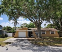 Building Photo - 14532 Knoll Ridge Dr