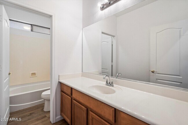 Building Photo - 7812 S 71st Ave