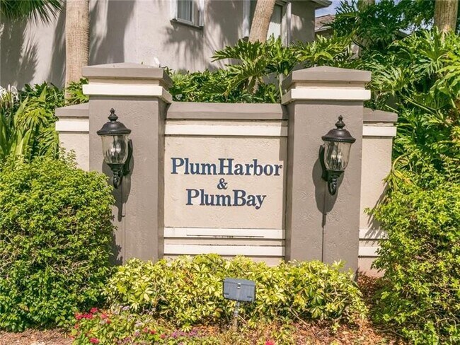 Building Photo - 6006 Plum Isle Way