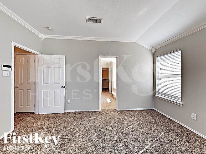 Building Photo - 9812 Westmere Ln