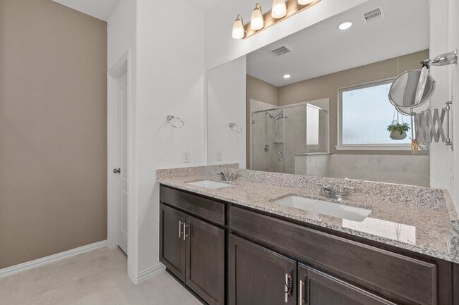 Building Photo - 7703 Cowdray Ln