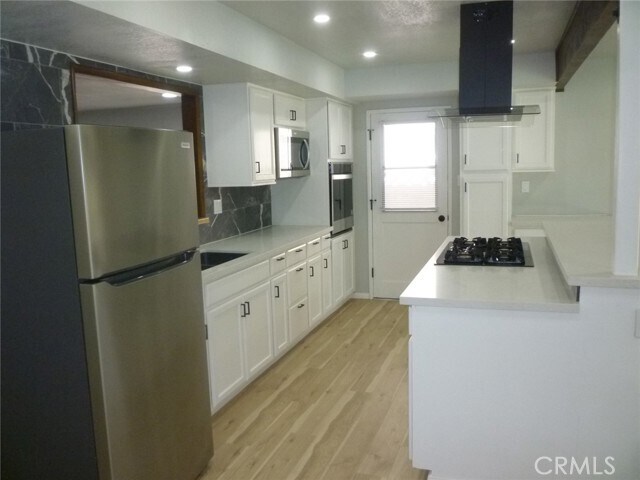 Building Photo - 1432 W 172nd St