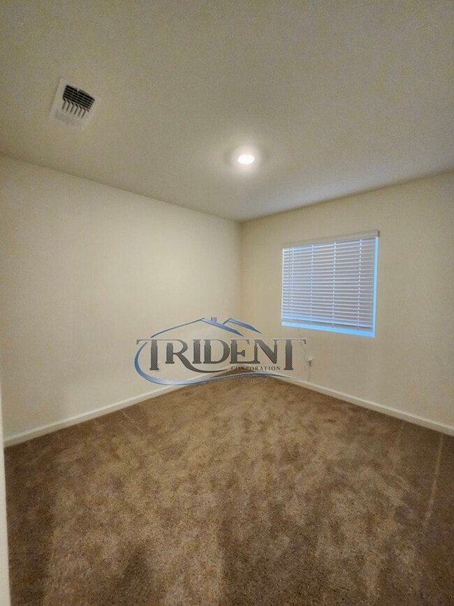 Building Photo - NEWER SOLAR HOME! This is a 3 bedroom, 2 bath house