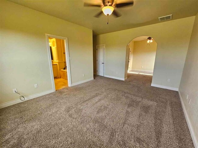 Building Photo - 1299 SW Deyo Landing Loop