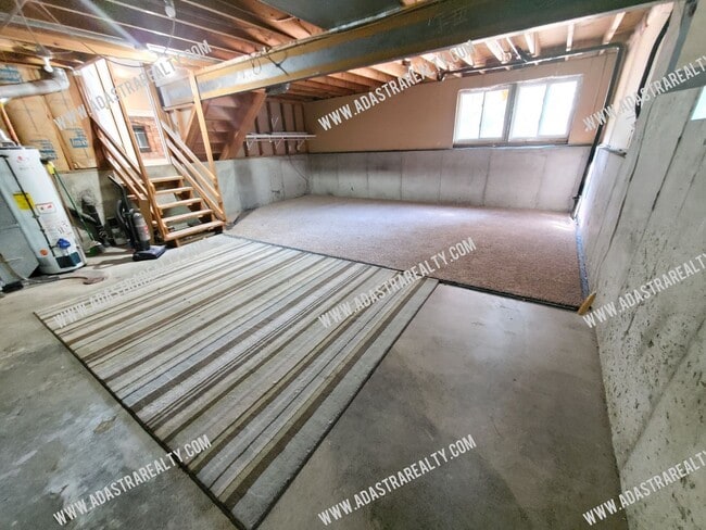 Building Photo - 14801 W 123rd Terrace