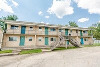Building Photo - 209 N Woodland Dr