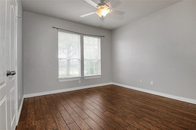 Building Photo - 3014 Brahman Dr