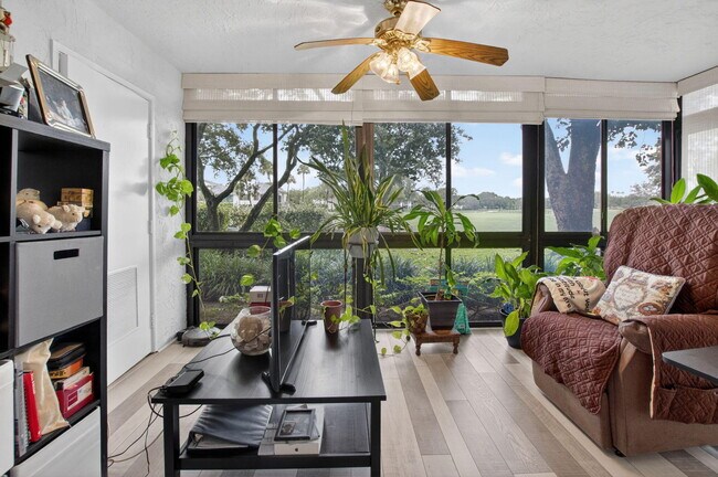Building Photo - 7254 Clunie Pl