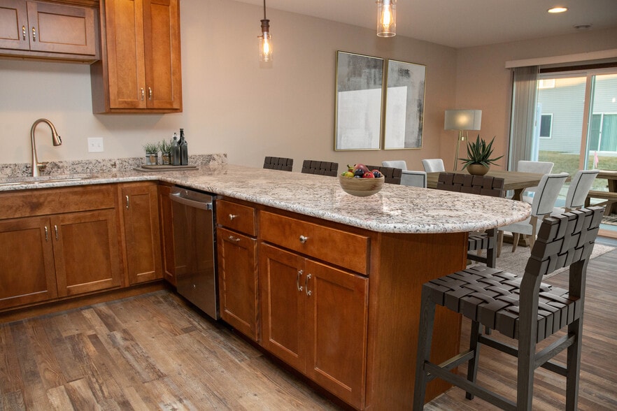 Building Photo - 2167 Cheyenne Way