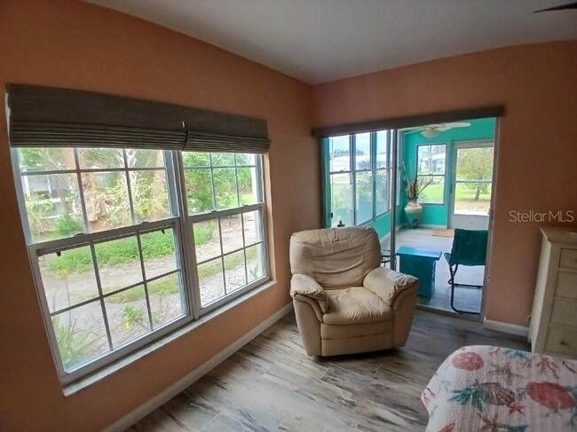 Building Photo - 10350 Imperial Point Dr W