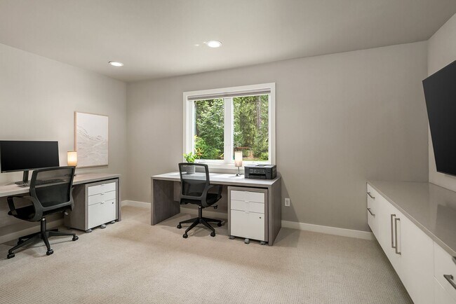 Building Photo - Furnished Redmond Home | Short-Term 3–6 Month Lease | Avail Now!