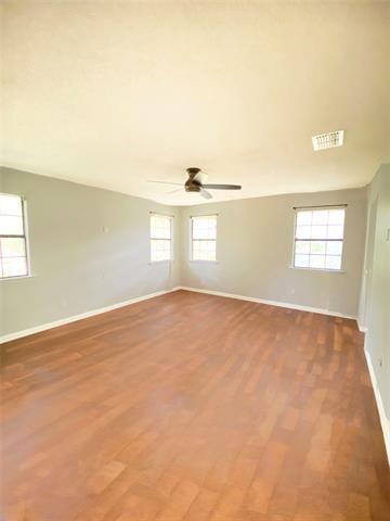 Building Photo - 10905 Wintergreen Hill