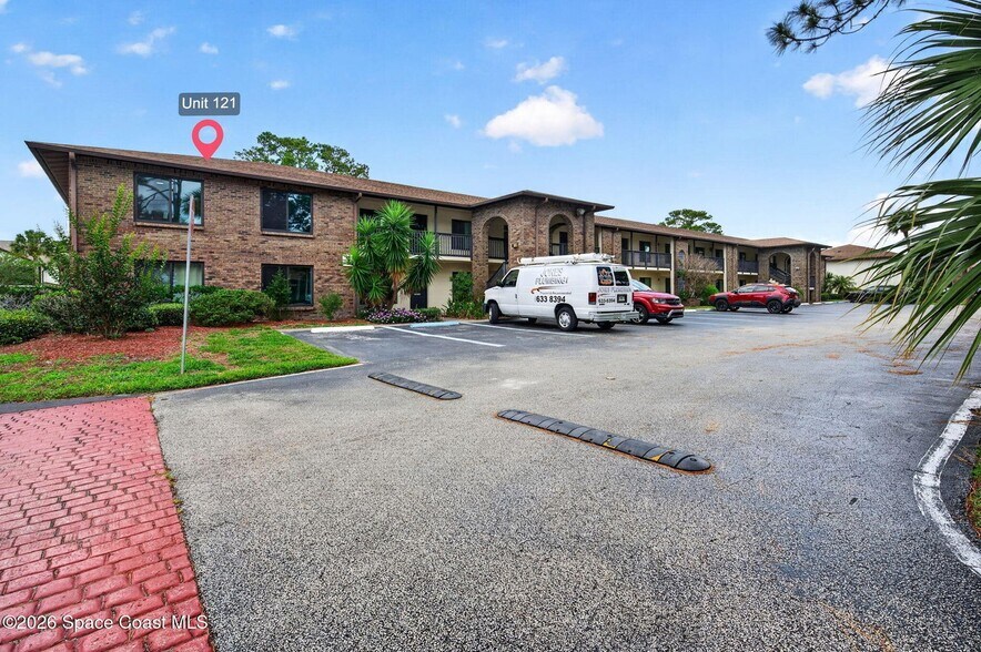 Building Photo - 1515 Huntington Ln