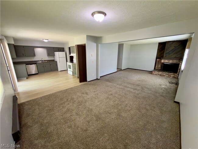 Building Photo - 2814 Forest Ln