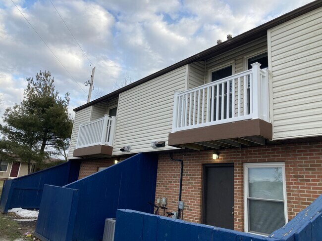 Back View - 1549 Whitehall Blvd