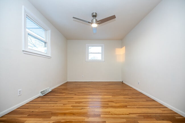 Building Photo - Home in Far North Peoria