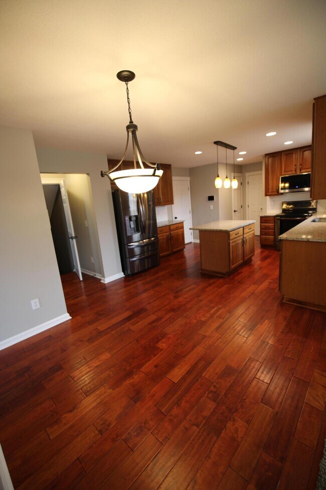 Building Photo - 7543 Ashley Meadow Dr