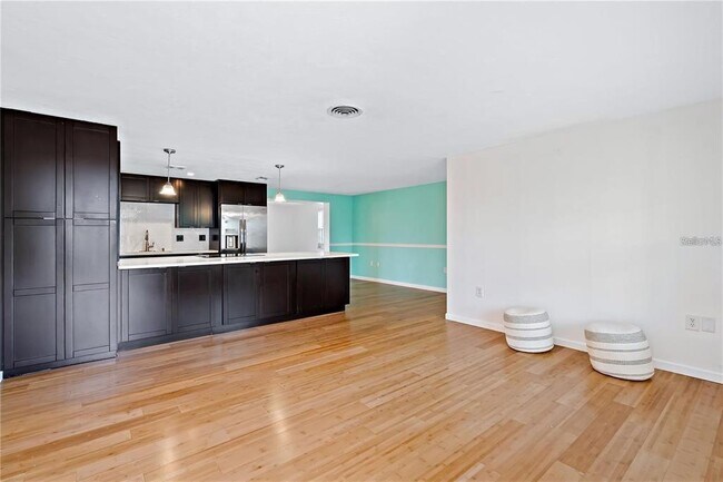 Building Photo - 7355 Cass Cir